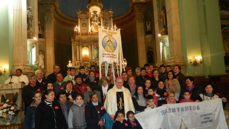 La comunidad parroquial de Paclín peregrina a la Catedral