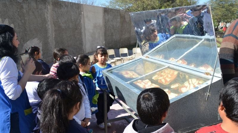 Alumnos de jardín participaron de una muestra sobre dispositivos solares