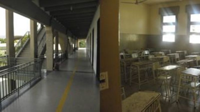 Fuerte acatamiento al paro y pedidos de universitarios