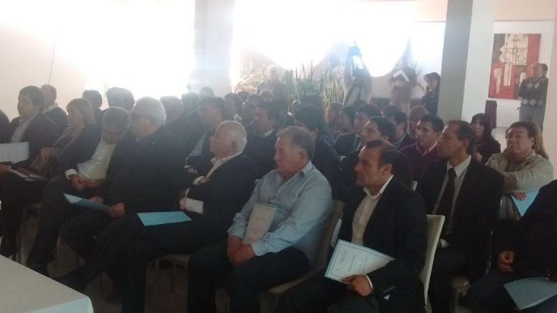 Intendentes se unen para decir “no” a un nuevo aumento salarial