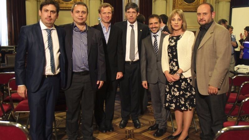 Dictamen en el Senado para proyecto que beneficia a los portales de noticias