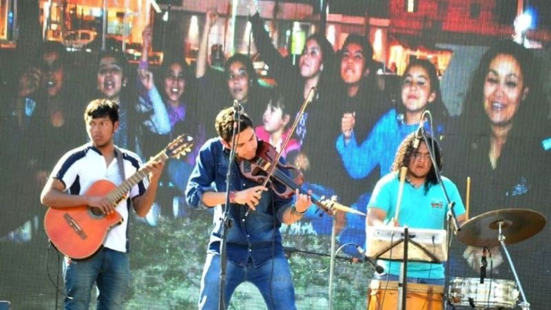 La Vicegobernación y Cámara de Senadores en los festejos por la Autonomía