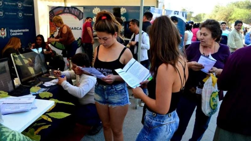 La Vicegobernación y Cámara de Senadores en los festejos por la Autonomía