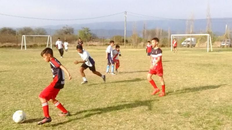La Escuela de Fútbol La Banda hizo su tradicional festejo del Día del Niño
