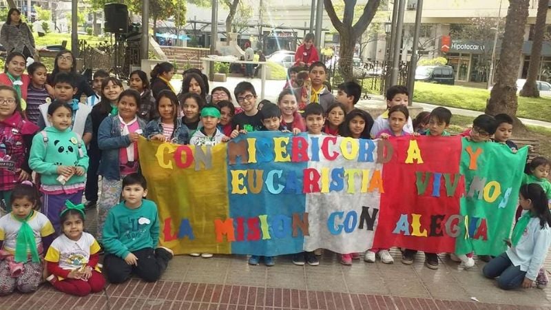 Colorida jornada de niños y adolescentes misioneros
