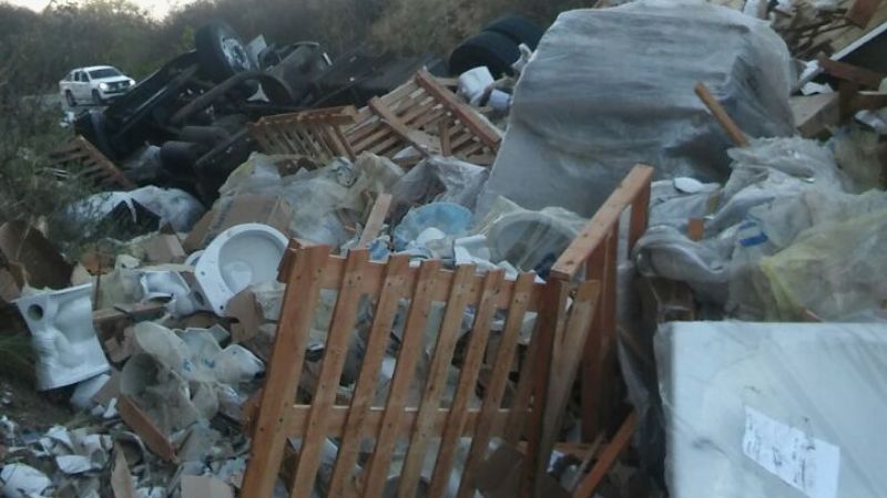 Volcó camión en El Totoral