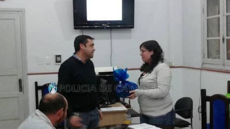 Miembro de la Defensoría del Público capacitaron a efectivos policiales