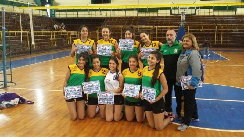 Los clasificados a los “Evita” del vóley, basquet y bádminton