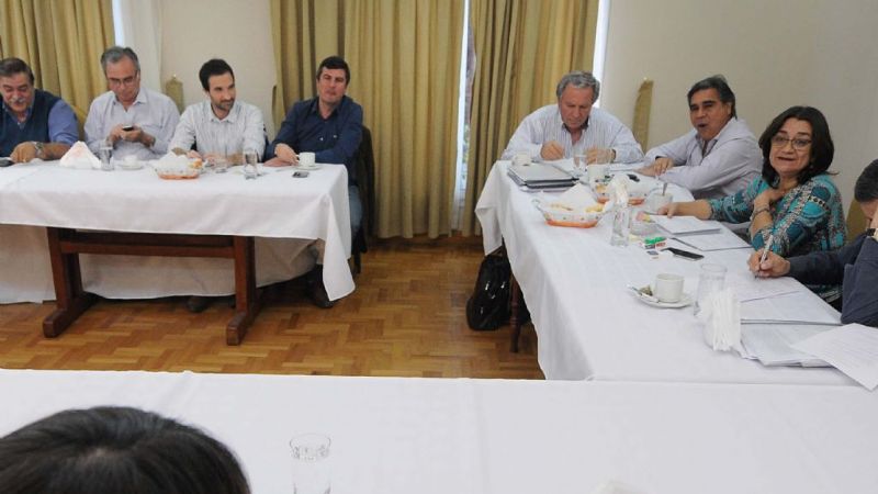 Corpacci se reunió con sus ministros