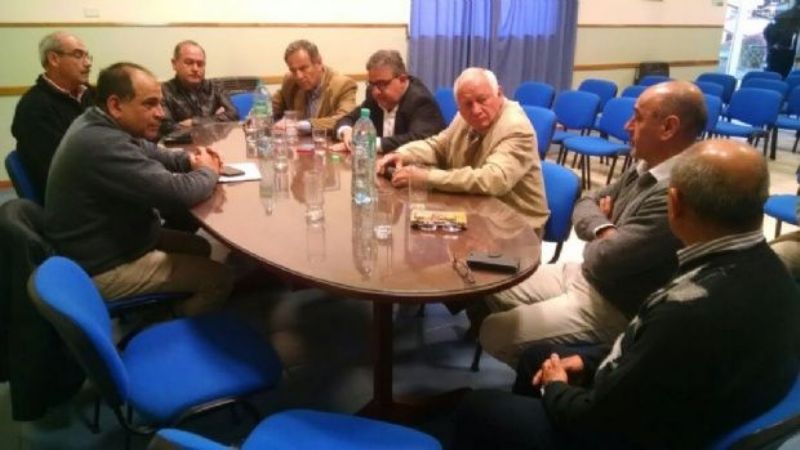 Patria se reunió con intendentes