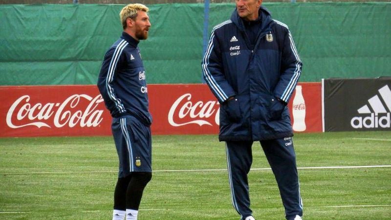 Bauza ensayó con Pratto y Dybala como titulares en la Selección