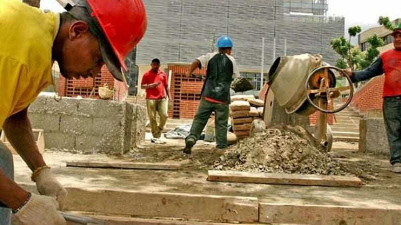 Oficial: hubo 115.281 empleos privados menos en el primer semestre