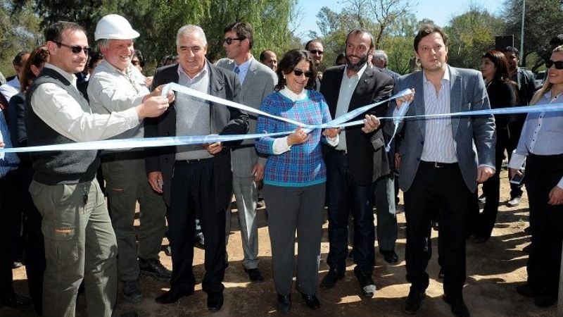 La gobernadora inauguró un nuevo pozo de agua