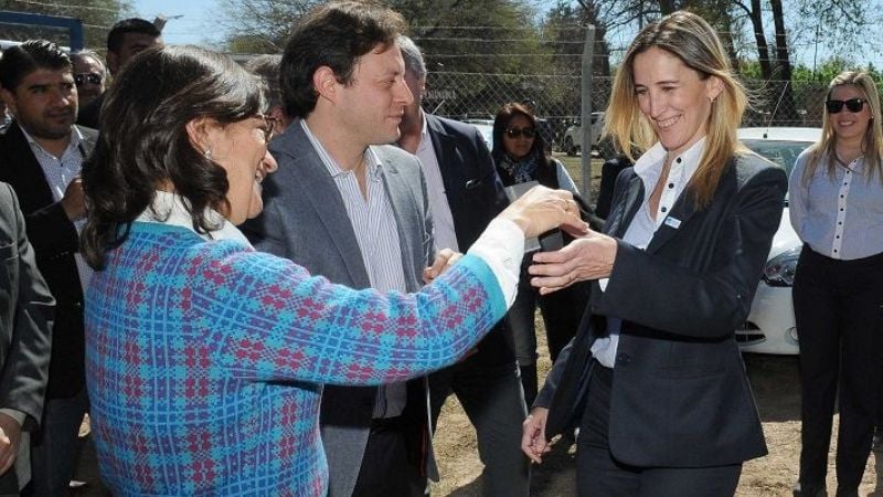 La gobernadora inauguró un nuevo pozo de agua