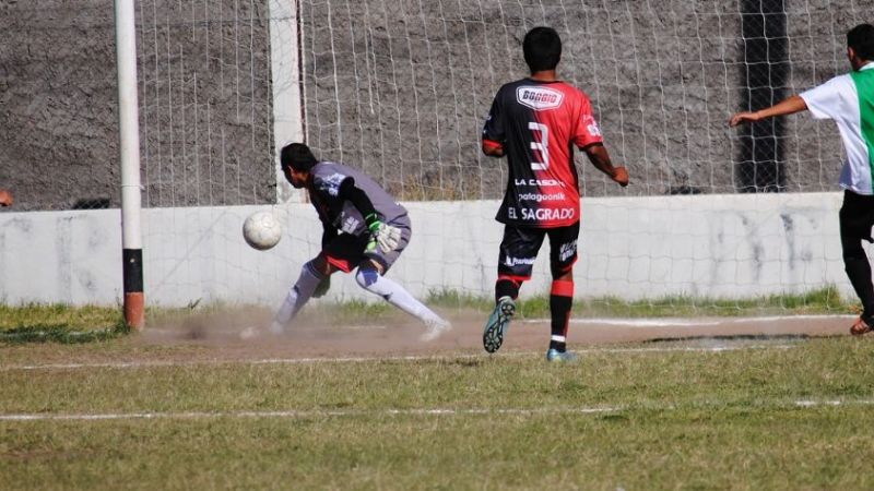 Empate en “0” entre Defensores de Esquiú y Los Sureños