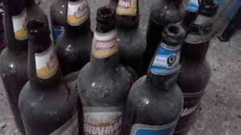 Demoraron a dos niños por robar envases de cervezas