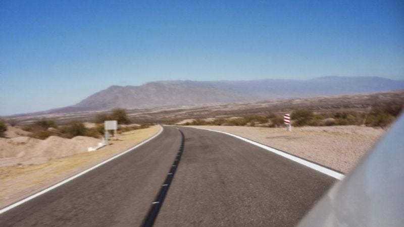 Volcó una combi con niños en la ruta 60