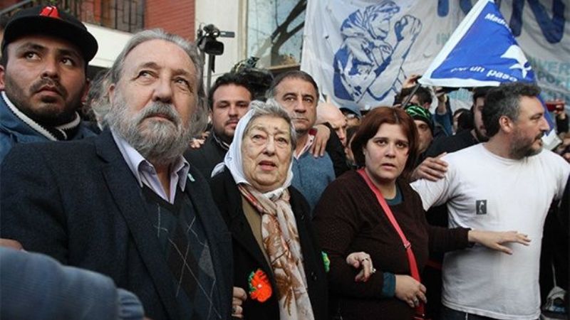 Hebe de Bonafini obtuvo la eximición de prisión y viaja a Mar del Plata