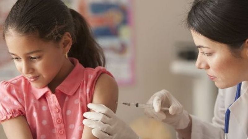Lanzan campaña para completar vacunación contra VPH en niñas