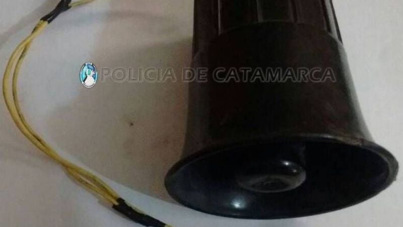 Secuestran una moto y el parlante de una sirena