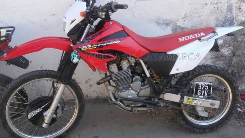 Tras un importante procedimiento, aprehendieron a tres arrebatadores