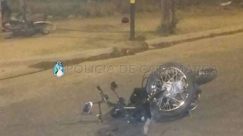 Tres heridos tras un choque de motos en el norte de la ciudad
