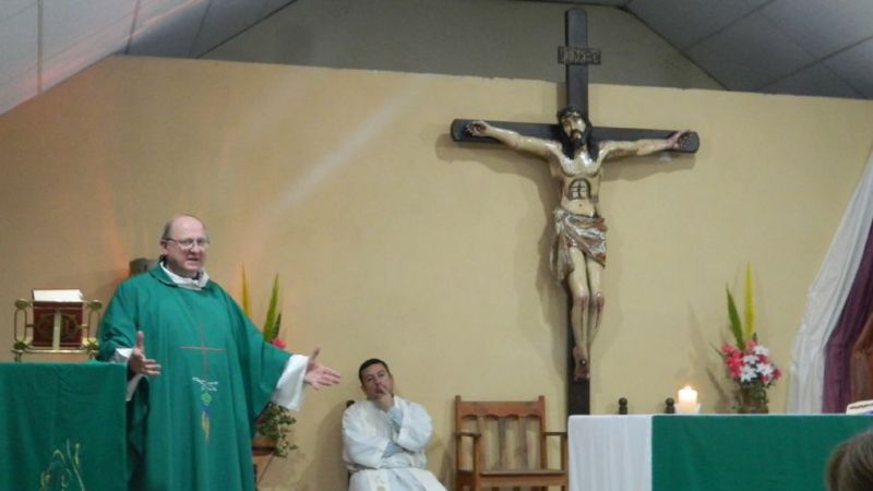 Con una jornada de reconciliación, iniciaron las fiestas de la Santa Cruz