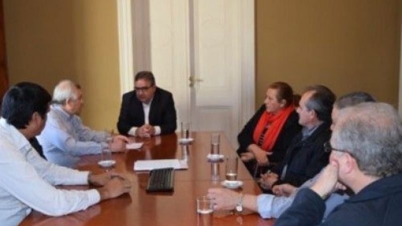 Jalil recibió a comerciantes de la peatonal