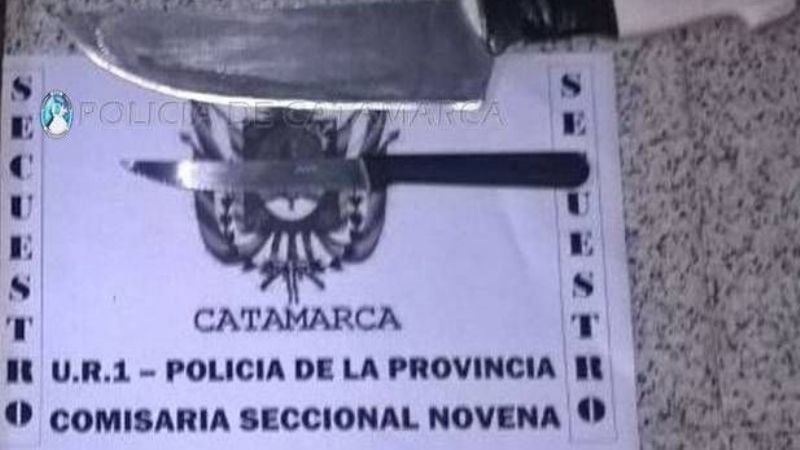 Efectivos que cubrían una consigna policial fueron agredidos