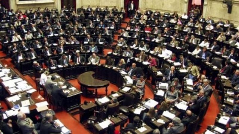 Media sanción para un proyecto que extiende los días de clases