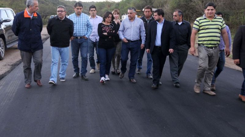Lucía recorrió obras en Paclín