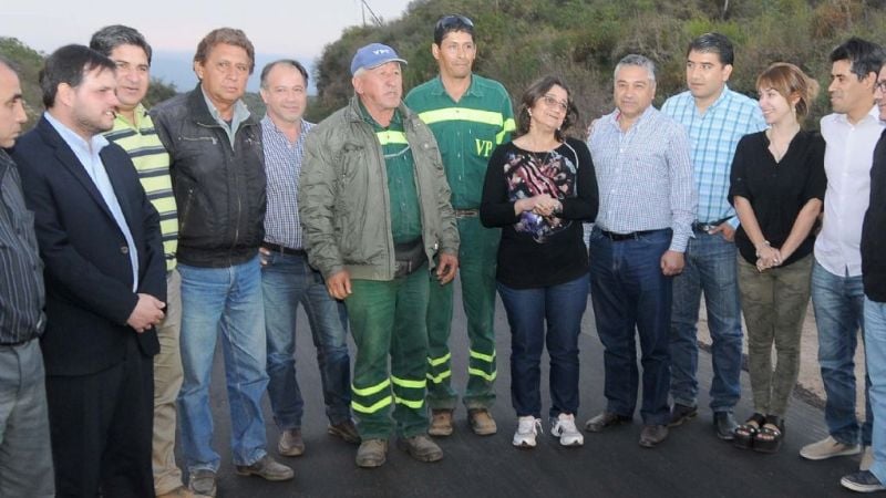 Lucía recorrió obras en Paclín