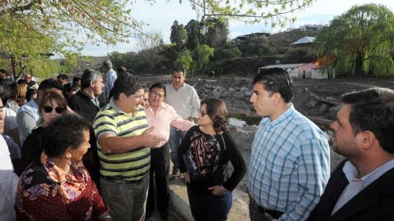 Lucía recorrió obras en Paclín