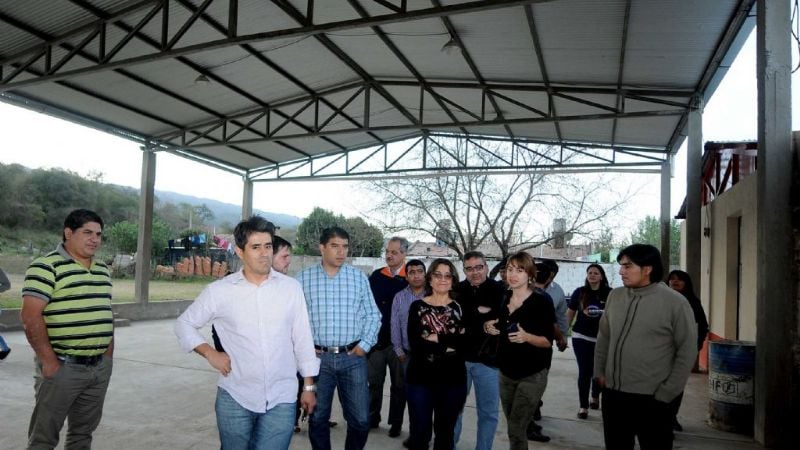 Lucía recorrió obras en Paclín