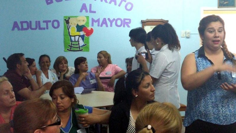Capacitaron para mejorar el cuidado de adultos mayores