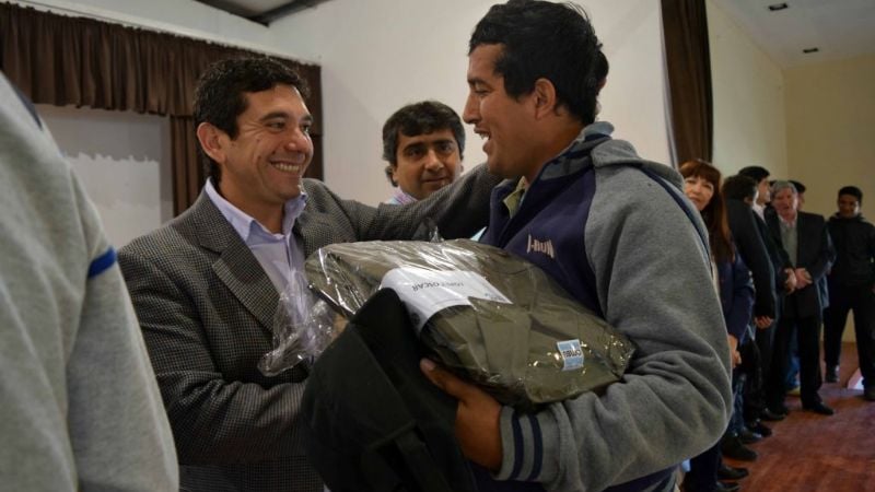 Entregan indumentaria de trabajo y adicionales por tareas en FME