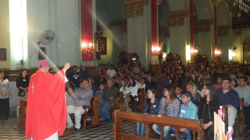 150 jóvenes fueron confirmados en la Catedral