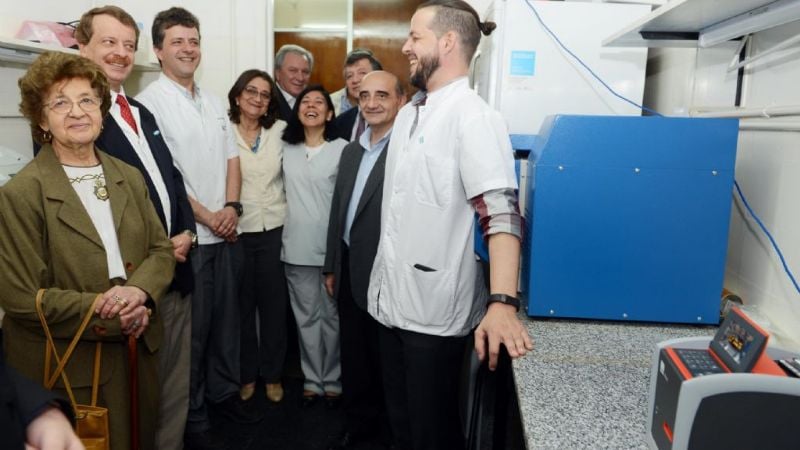 Lucía en el homenaje oficial a la memoria de Abraham Lejtman