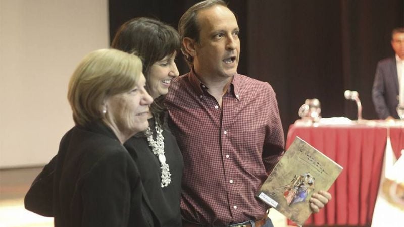 Se presentó el libro "Pasión por la madre tierra"