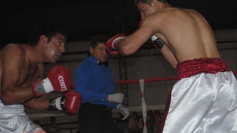 Contundente victoria del “ Terrible" Corzo ante el santiagueño Comán.