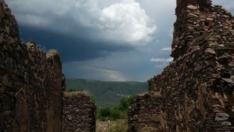 Docente de la UNCa trabaja en proyecto para revalorizar sitios arqueológicos en La Merced