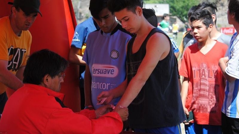 La Copa “Coca Cola” de Catamarca ya tiene los cruces de 8vos.