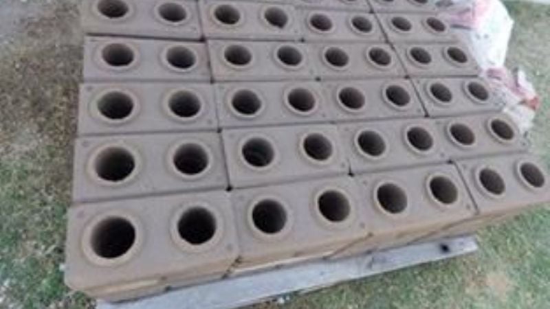 Fábrica de ladrillos modulares ecológicos