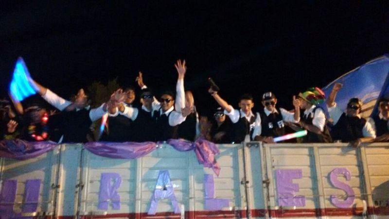 Estudiantes “coparon” las calles de Recreo