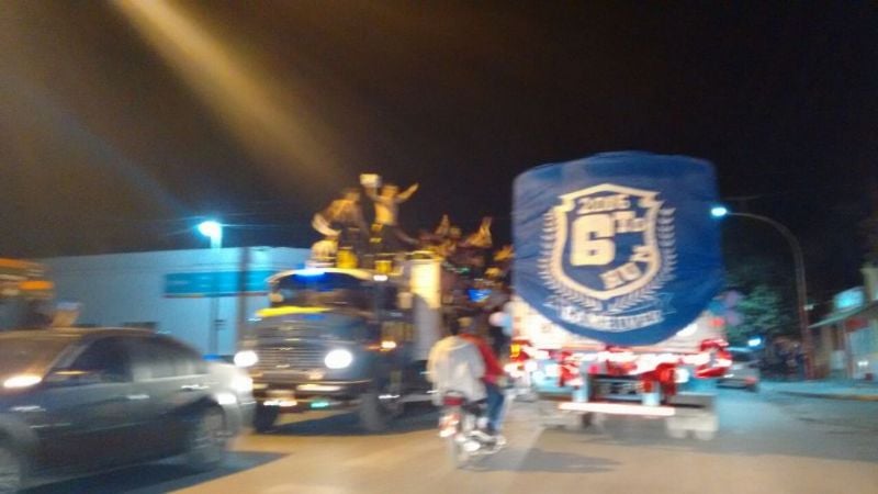 Estudiantes “coparon” las calles de Recreo