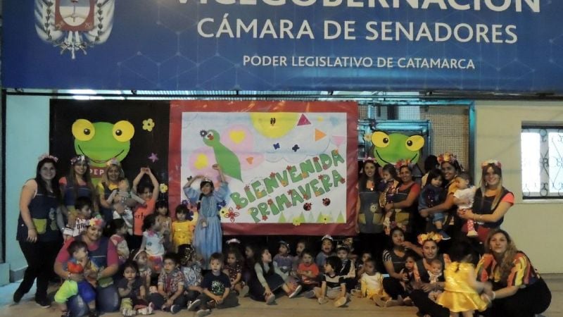 Los chicos del jardín maternal festejaron la primavera