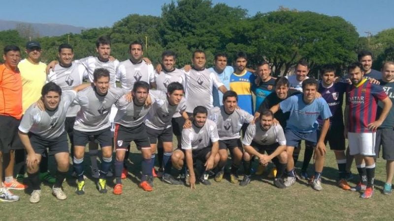 Abogados campeones del Torneo Anual 2016, en Única