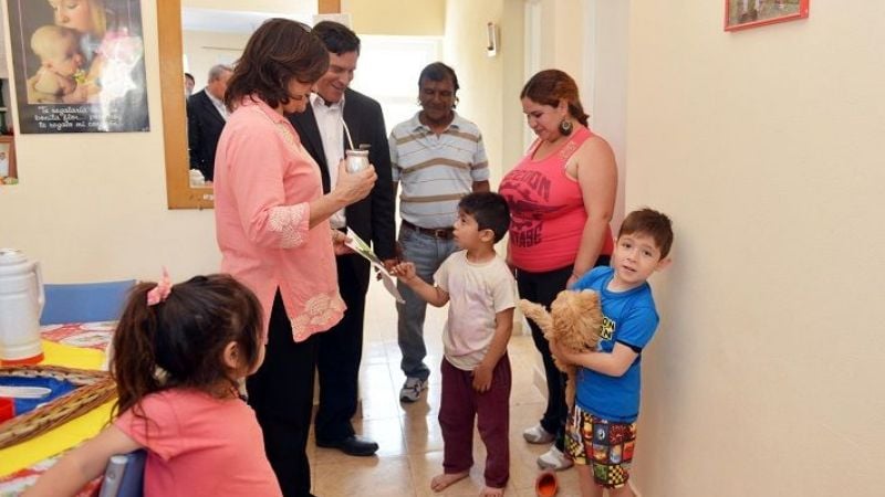 Gobernadora entregó nuevas viviendas del Programa Infrabras