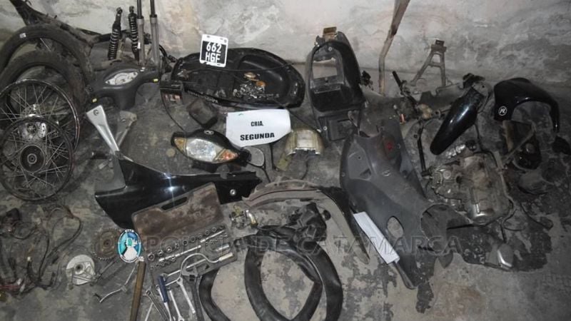 Aprehenden a dos ladrones de motos en el sur de la Capital