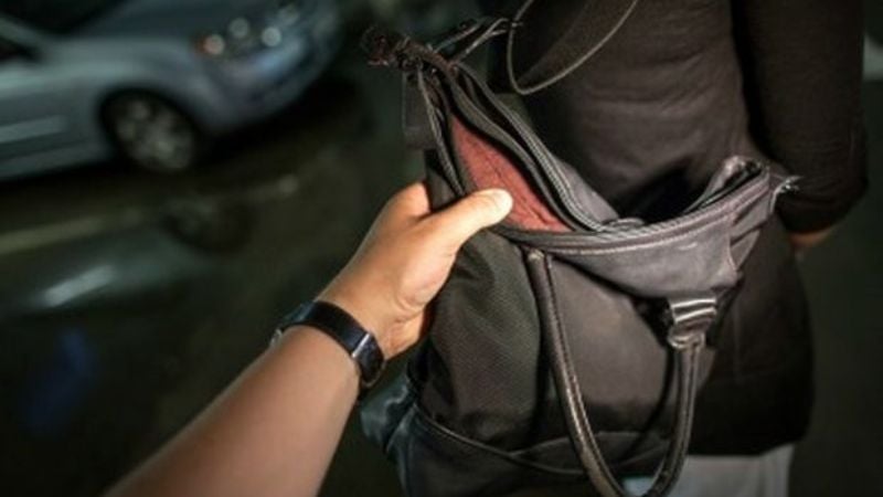 A empleada de juez, le robaron 13 mil pesos del tratamiento oncológico de su hija